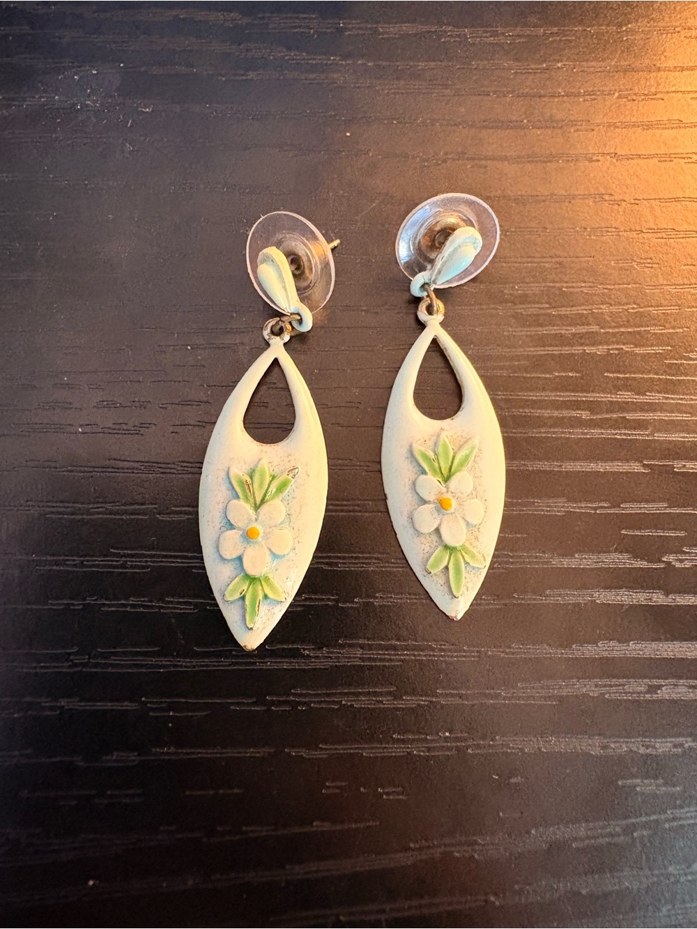 ART© Arthur Pepper Vintage Signed Seafoam Green Floral Teardrop Dangle Earrings